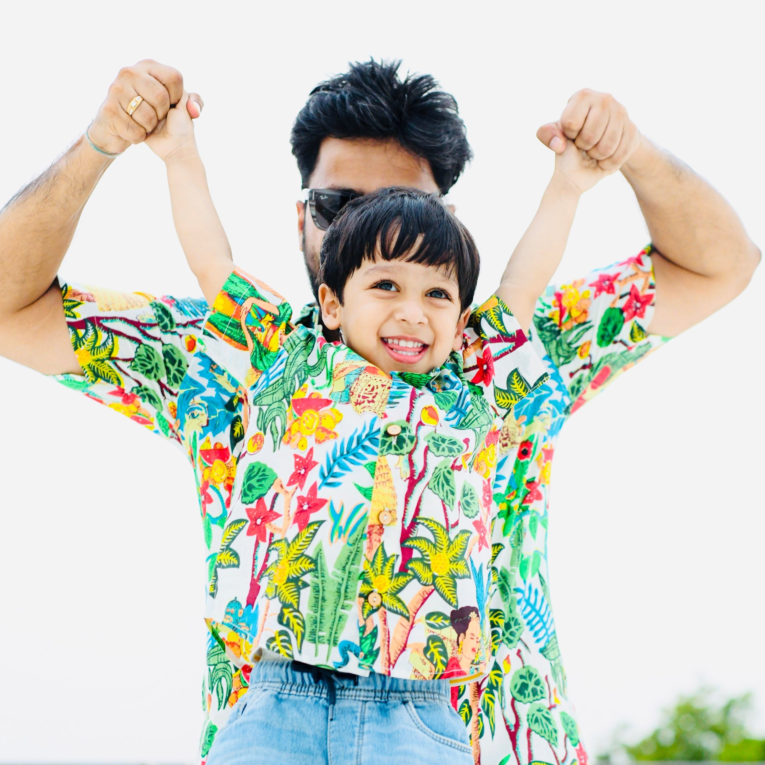 Adorable Cotton Jungle Safari Twinning Shirts for Father & Son: Match in Style!