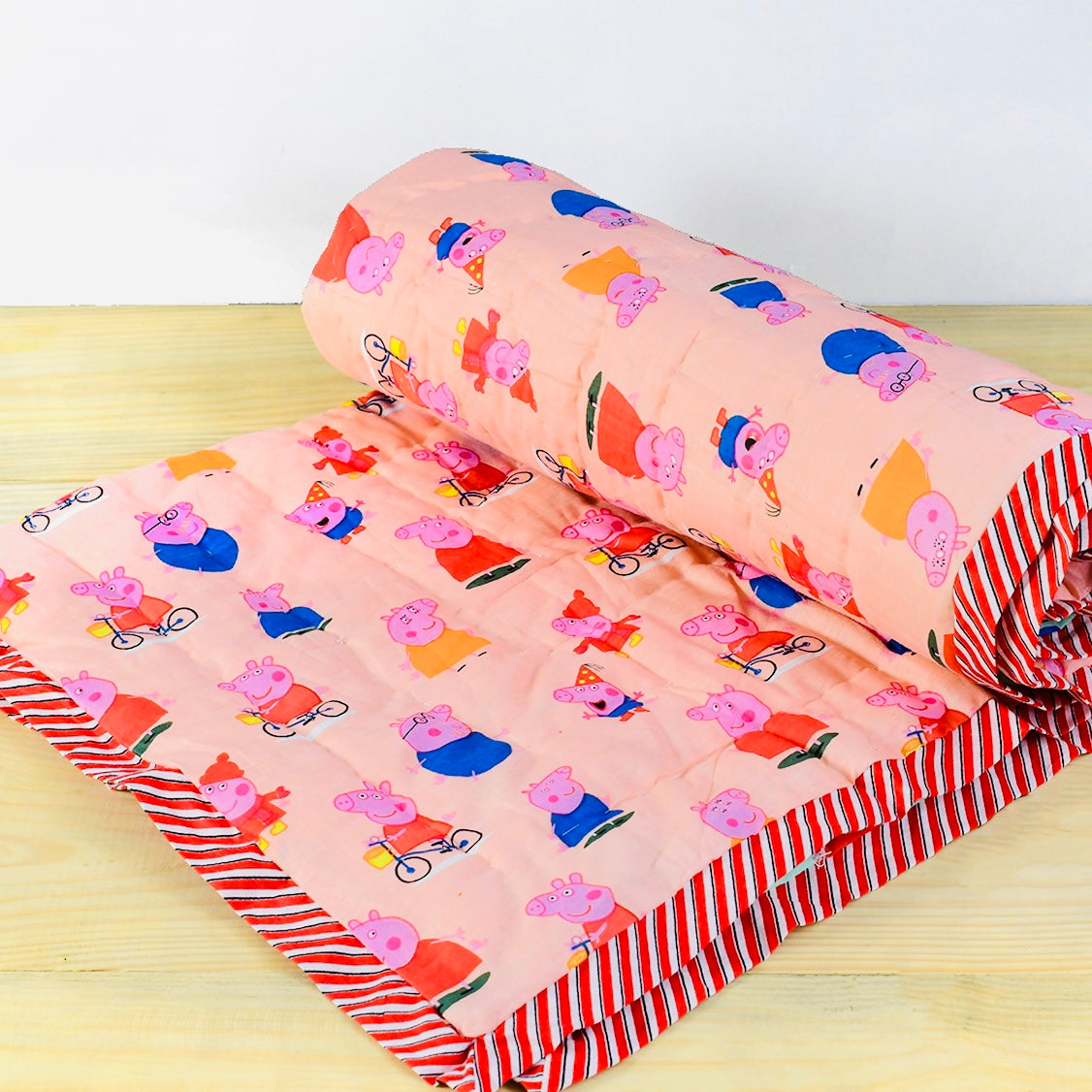 Reversible Character Quilt- Peppa Piggy- Peach & Green