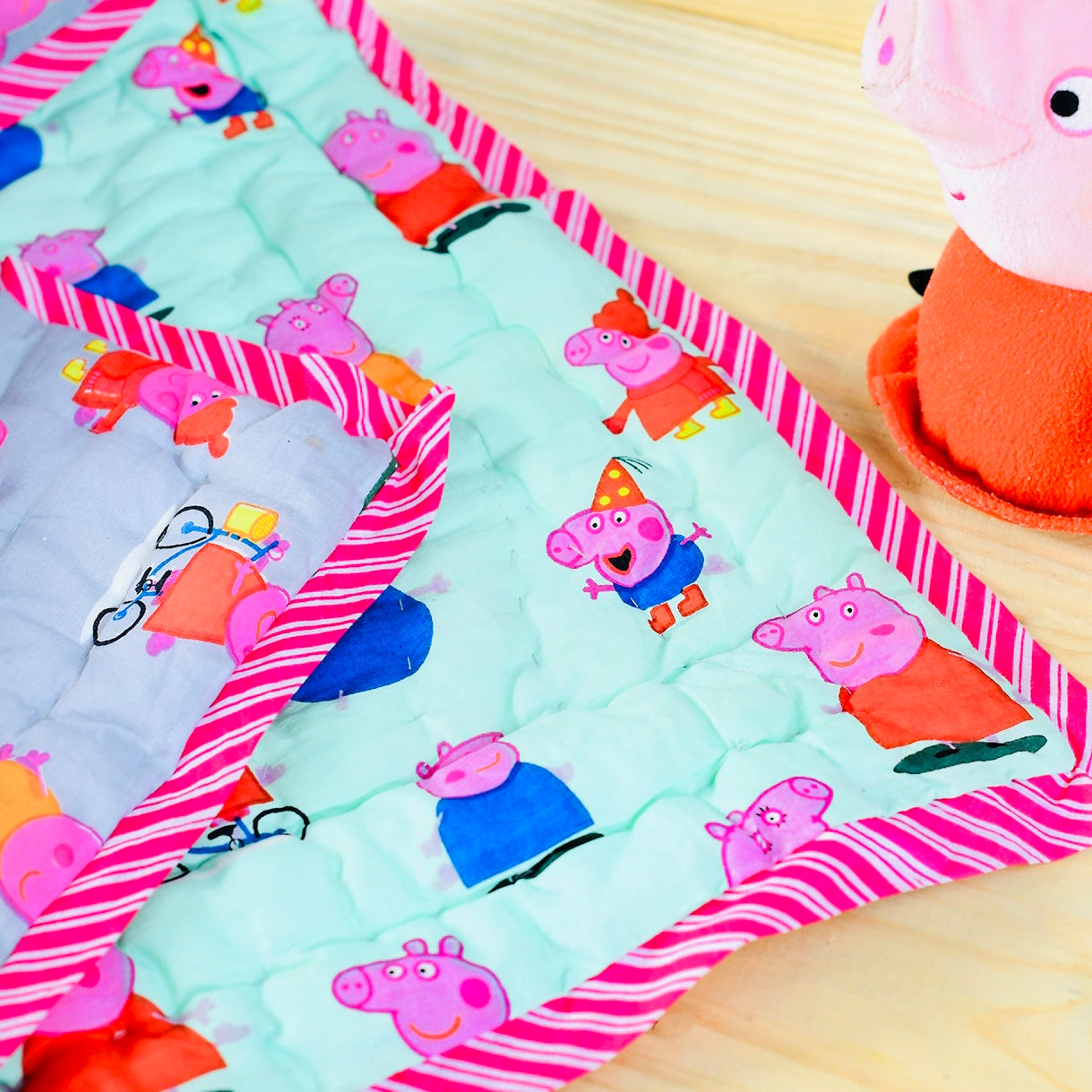 Reversible Character Quilt- Peppa Piggy- Grey & Green