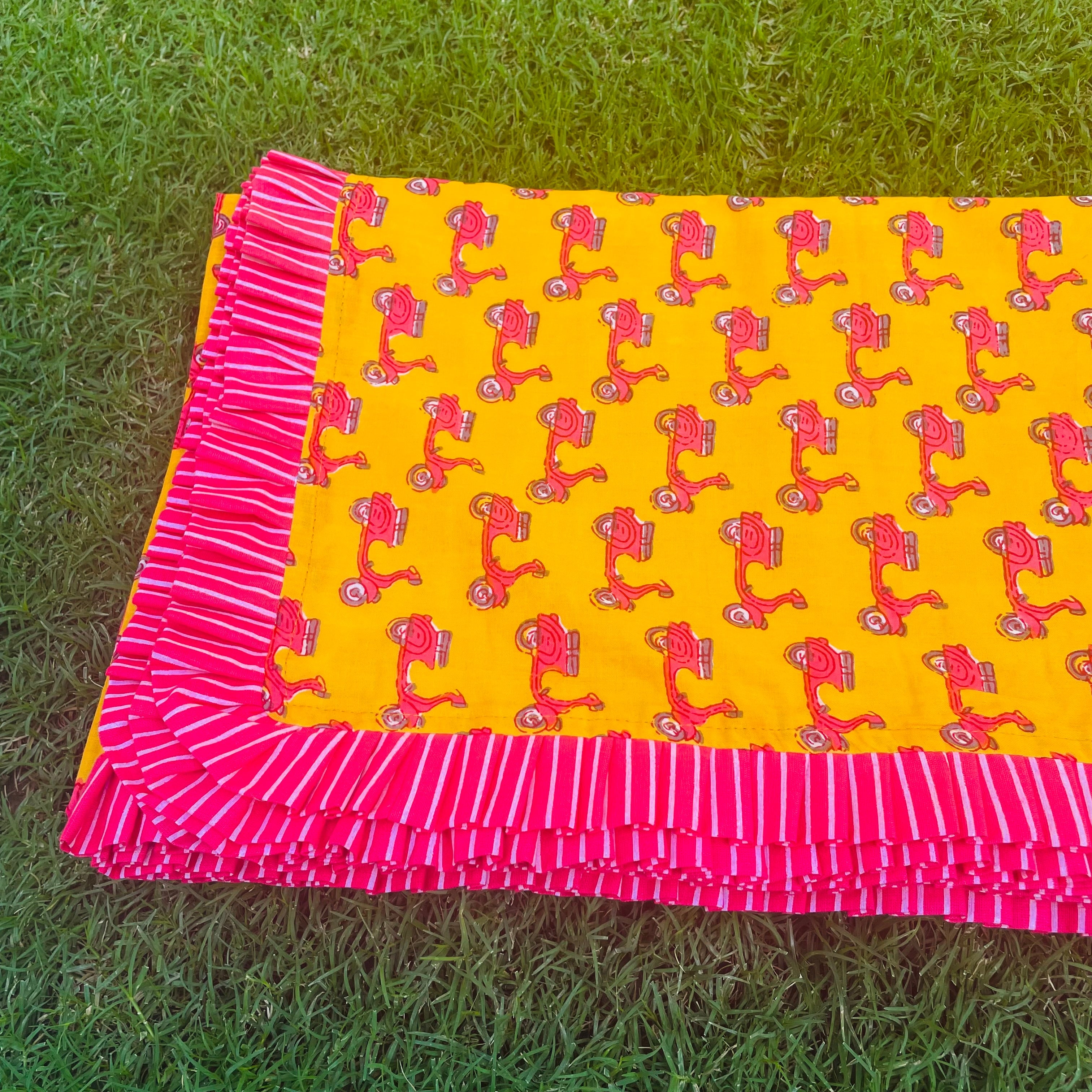 Breezy Cotton Dohar- Vintage Scootie